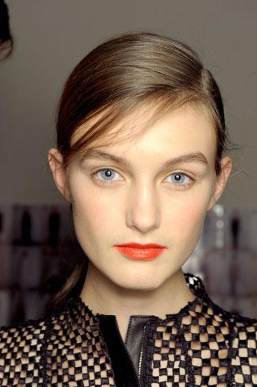 Tendencias primavera/verano 2013: maquillaje, uñas, peinados. Tendencias primavera/verano 2013: maquillaje, uñas, peinados.