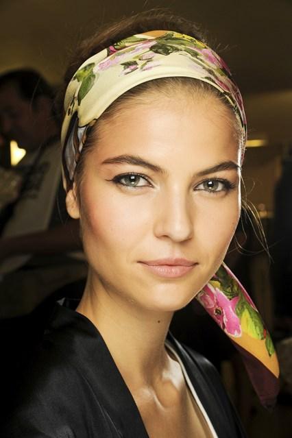 Tendencias primavera/verano 2013: maquillaje, uñas, peinados. Tendencias primavera/verano 2013: maquillaje, uñas, peinados.