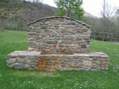 Equipamiento urbano - Fuentes agua potable (III)