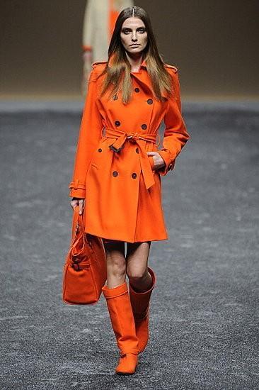 ES TENDENCIA: Otro trago de Tangerine Tango! Blumarine