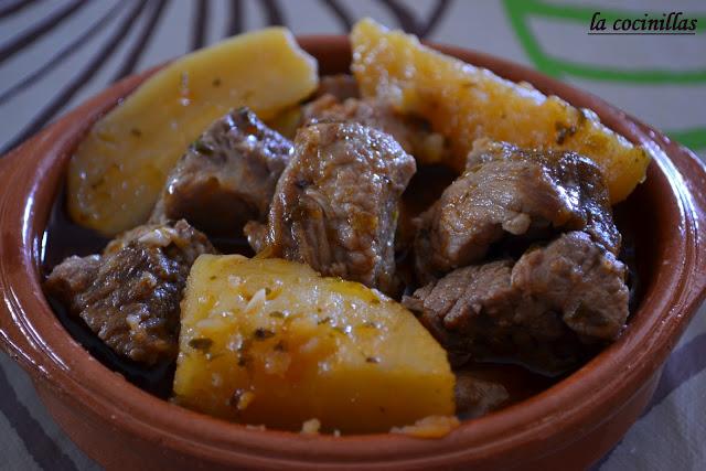 CARNE EN ADOBO CON PATATAS EN OLLA EXPRESS