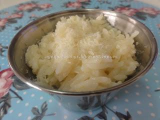 Arroz aromatizado con leche de coco