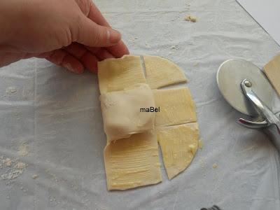 Paquetitos de hojaldre sin hojaldre (Guava Pastry)