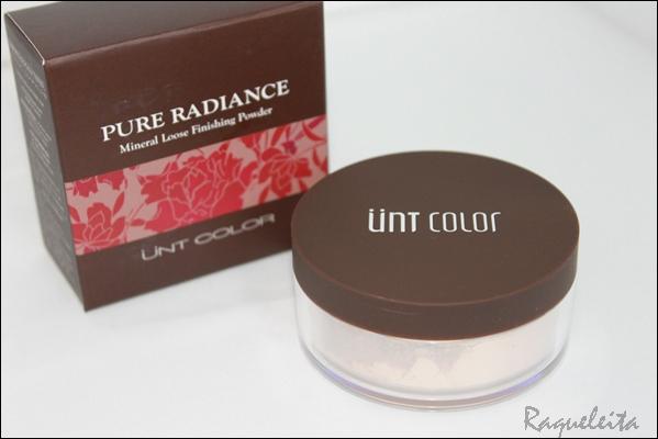 Los Polvos Minerales Pure Radiance iluminan tu rostro