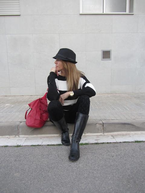 RAYA EN BLANCO Y NEGRO