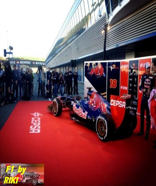 PRESENTACION DEL STR8 DE TORO ROSSO