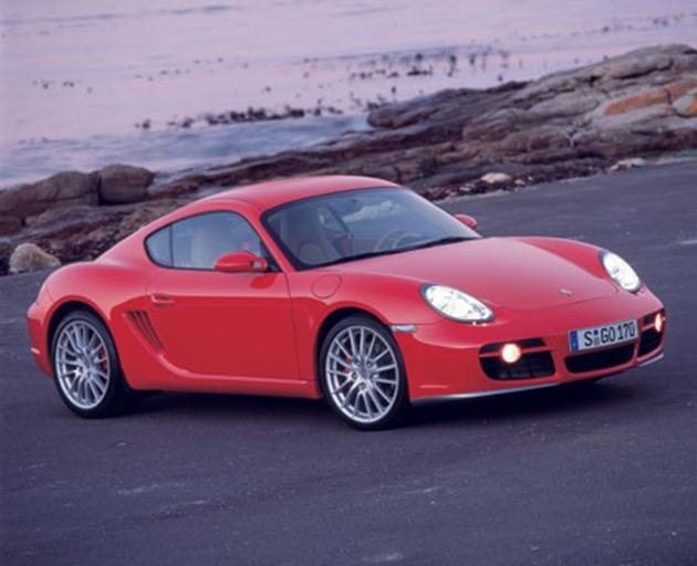 El lujoso auto que Harry Styles se regaló a sí mismo a propósito de su cumpleaños