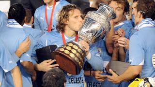 Diego Forlán, último de una saga de ganadores con Uruguay