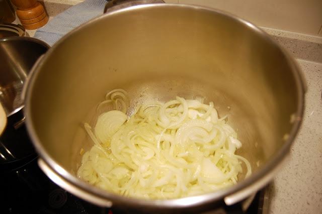 La mejor receta de calamares en su tinta, la receta casera de mi madre!