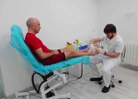 Las plantillas deportivas un elemento aconsejable para prevenir y tratar lesiones en los corredores. Reportaje completo del proceso de elaboración en Plantillas Deportivas Ianes... Desde ahora voy a entrenar y correr con ellas...!!! Las plantillas deportivas un elemento aconsejable para prevenir y tratar lesiones en los corredores. Reportaje completo del proceso de elaboración en Plantillas Deportivas Ianes... Desde ahora voy a entrenar y correr con ellas...!!!