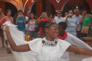 Cartagena (Colombia) - Disfrutando de un llamativo contraste