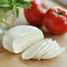 mozarella1 Mozzarella de búfala, un delicioso queso fresco rico en proteínas  