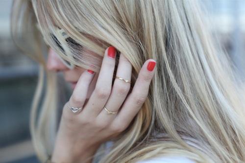 STYLE TIPS; THIN RINGS.-