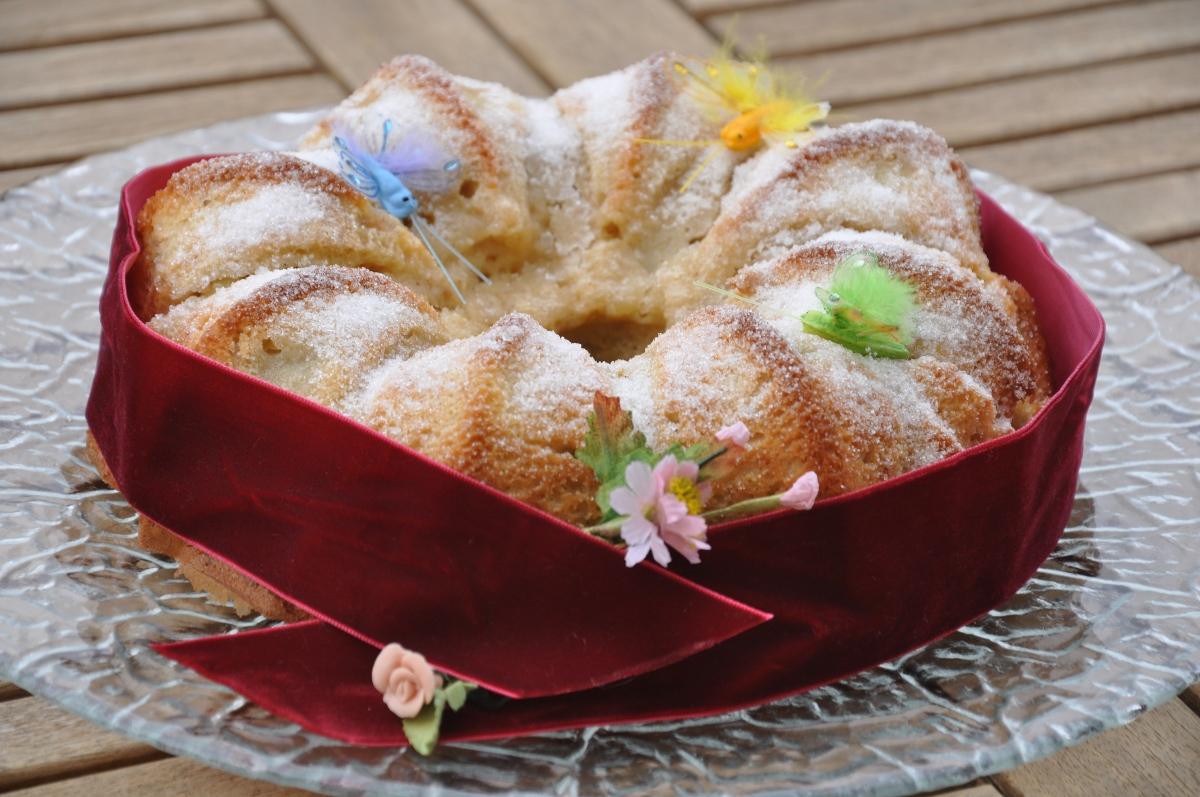 Bizcocho De Vino Blanco Y Peras