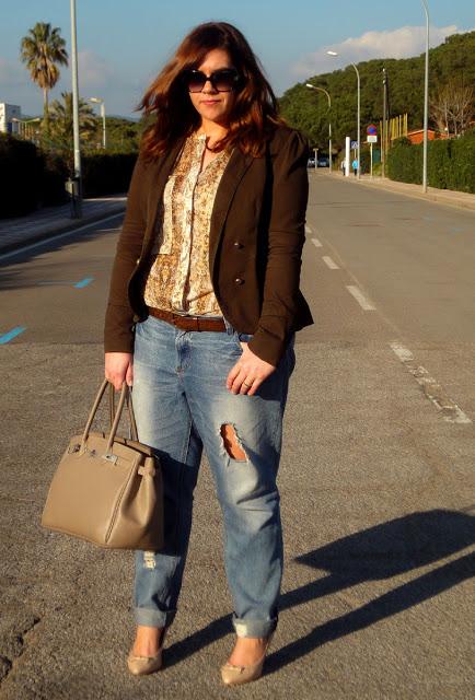 Blazer, Snake Print y Boyfriend Jeans