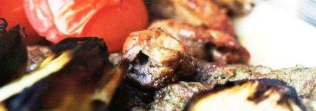 Comida en Amán Gastronomía jordana: comida callejera, Mansaf y dulces