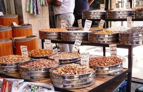 Gastronomía jordana: comida callejera, Mansaf y dulces