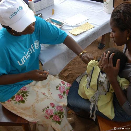 vacunacion africa unicef 500 500 El horror de la mutilación genital femenina
