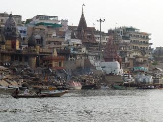 Día 16. Amanecer inolvidable en el Ganges y vuelta a casa!!