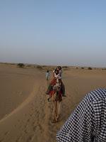 Día 5. Disfrutando del atardecer en el desierto de Jaisalmer!!