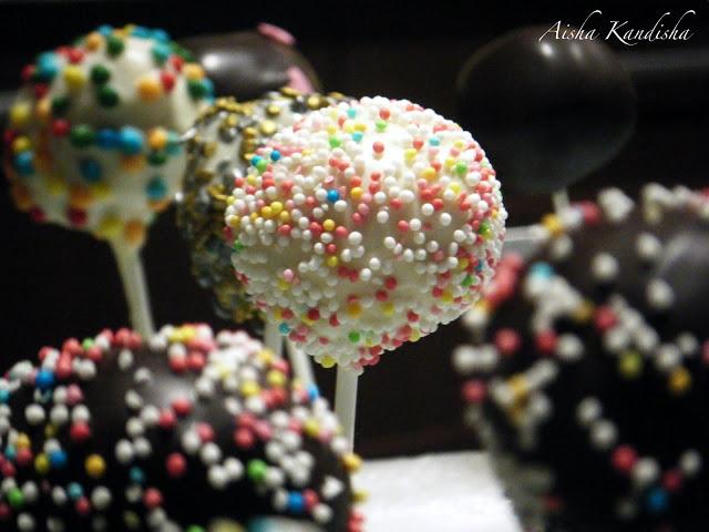 CAKE POPS