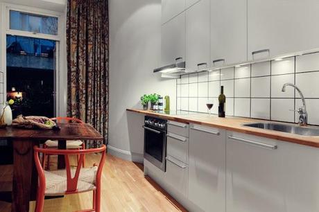 Un renovado piso escandinavo