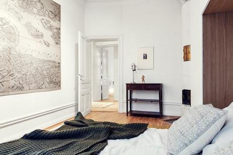 Un renovado piso escandinavo