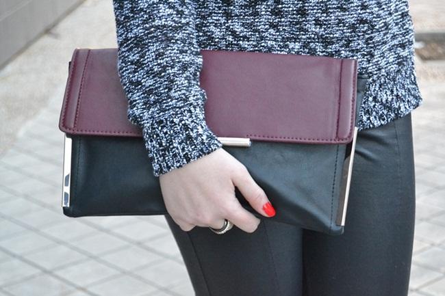 BURGUNDY CLUTCH