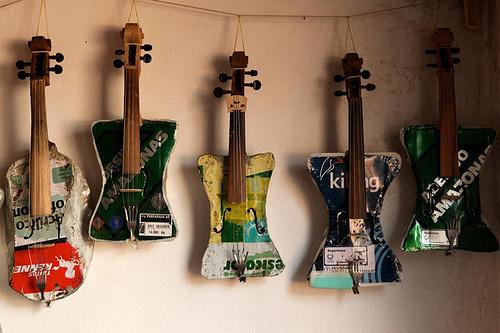 instrumentos reciclados La Orquesta Reciclada   Todo es Posible