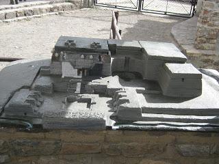 HUARAZ III: CHAVIN DE HUANTAR Y QUEROCOCHA