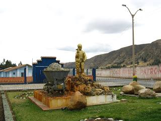 HUARAZ III: CHAVIN DE HUANTAR Y QUEROCOCHA