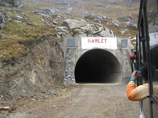 HUARAZ III: CHAVIN DE HUANTAR Y QUEROCOCHA