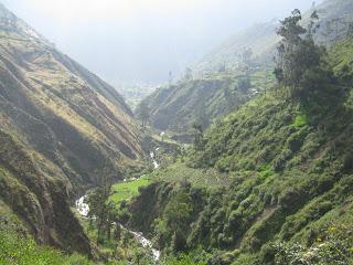 MATUCANA: LA CAIDA DE AGUA Y LA MIA TAMBIÉN!!!