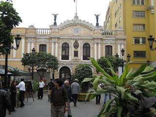 FIESTAS PATRIAS 2010: NO SIEMPRE SE PUEDE VIAJAR