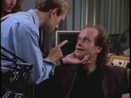 Frasier: capitulo 01x23; El día libre de Frasier Crane