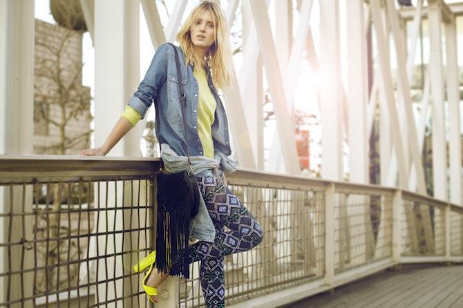 NUEVAS COLECCIONES; LOOKBOOK STRADIVARIUS SS13.-