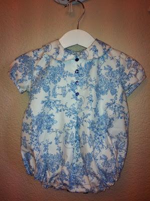 Volvemos con Toile... una ranita azul para Miguel