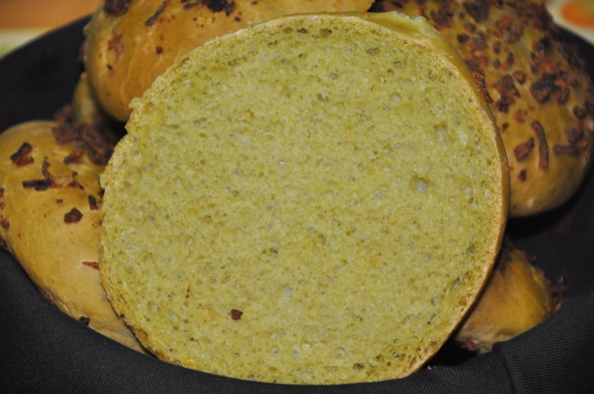 Panecillos De Queso Y Spinach Powder