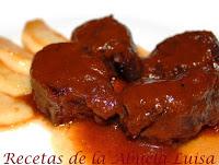 CARRILLADAS DE CERDO CON MANZANA FRITA