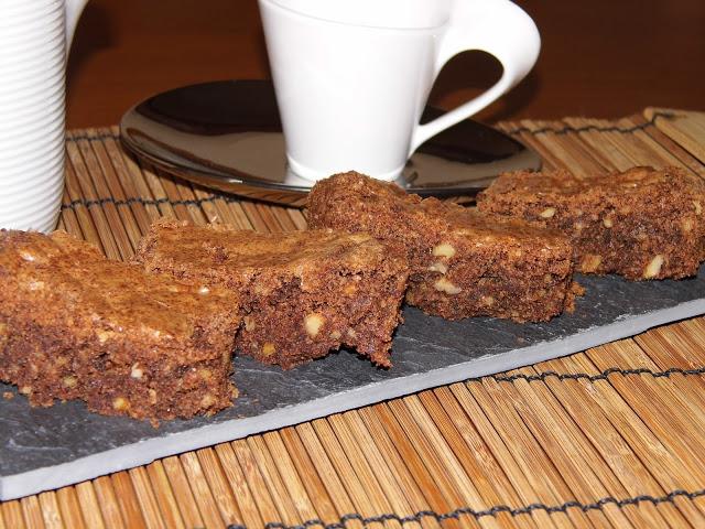 BROWNIES, LA TENTACIÓN QUE TE SACA DE APUROS