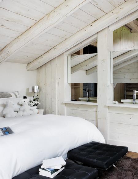 Estilo nórdico en Suiza super casas estilo nordico suelo de granito de Zimbabwe sofás de piel blanca Kilt de Zanotta sillas Tulip de Eero Sarinen para Knoll puff Barcelona de Mies van de Rohe Knoll muebles de diseño mobiliario del dormitorio Zanotta madera decapada lineas rectas grandes ventanales Estilo nórdico en Suiza estilo nórdico espacios abiertos en las zonas comunes diseño nórdico diseño escandinavo decorar pisos estilo nordico decorar dormitorios con baño decorar casas nordicas decorar casas estilo nordico decoración salones decoración en blanco consola de Khamsa cojines de piel de conejo de Katrin Leuze butacas de vaca modelo Fortuna de Alivar blog interiorismo blog decoración nórdica blog decoración blog deco estilo nordico altos techos alto techo abuhardillado almohadones de Casa alfombra de cordero del Tíbet