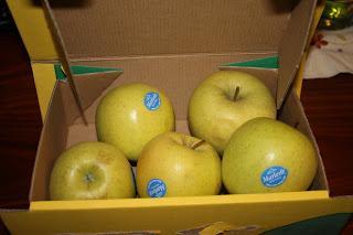 QUE HAY DENTRO DE LA CAJA.... MANZANAS MARLENE
