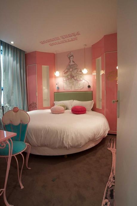 Desde el pecado Parisino, Hotel Vice Versa