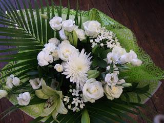 PRESENTACIÓN FLORISTERIA BAST