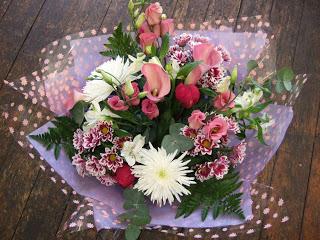 PRESENTACIÓN FLORISTERIA BAST