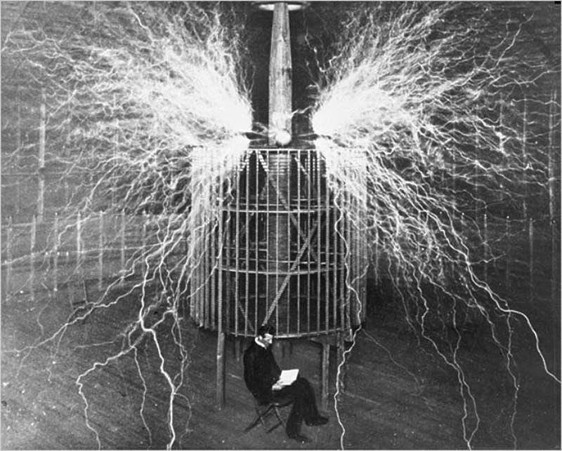 Nikola Tesla Inventor Paneles Solares Colector  Energías Radiantes Radiancia