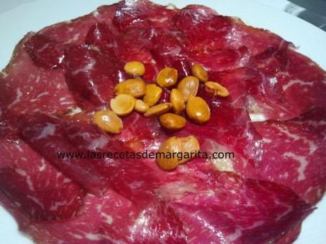 Cecina con almendras