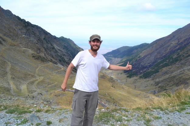 A dedo por la ruta más loca del mundo, la Transfagarasan Road