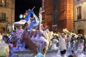 Carnaval Aviles 2013: Descenso Galiana. Video y fotos