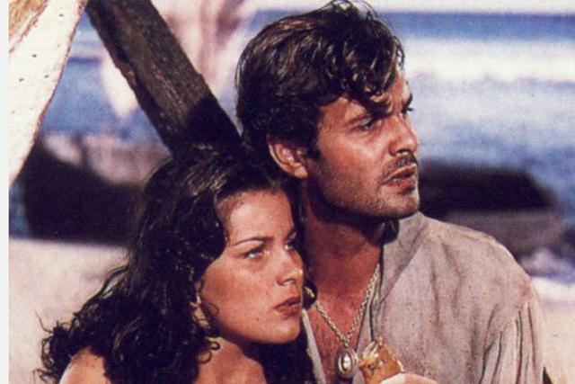 Crítica: ENFRENTANDO AL DESTINO por Ana Fernandez